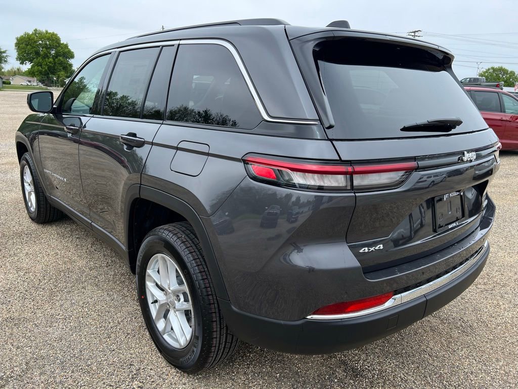 New 2026 Jeep Grand Cherokee Laredo X AWD/4WD image 3