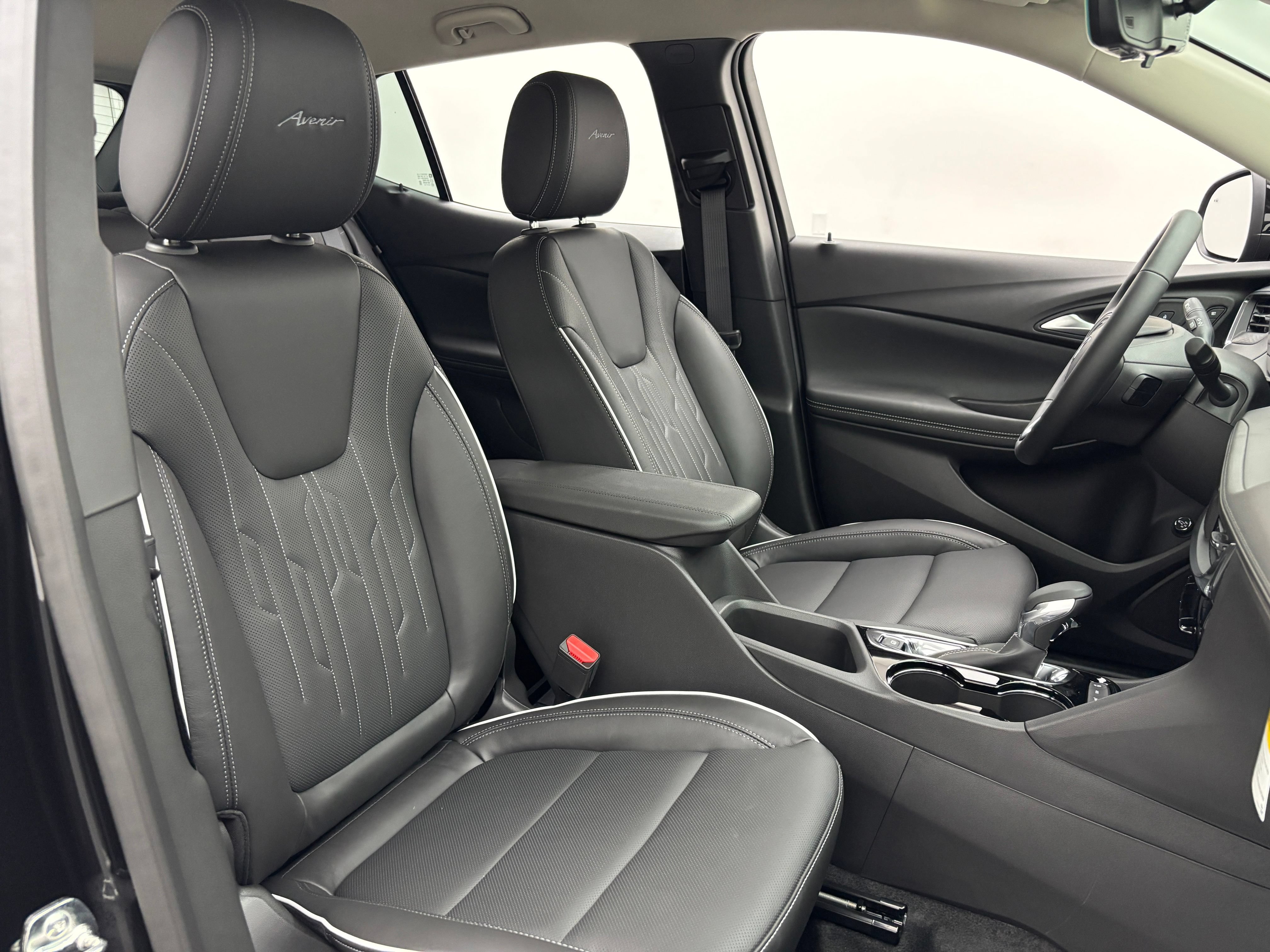 New 2026 Buick Encore GX Avenir w/ Avenir Technology Package AWD/4WD image 33