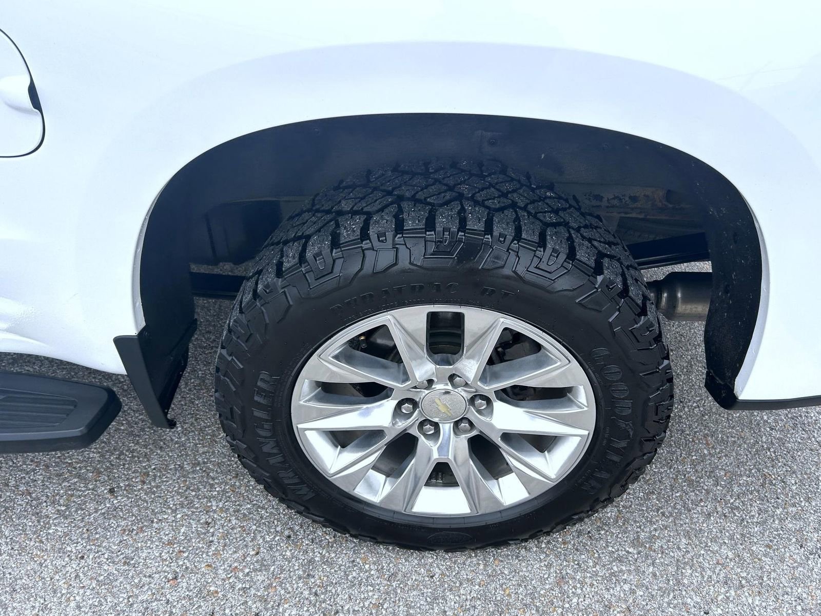 Certified 2020 Chevrolet Silverado 1500 LTZ w/ LTZ Premium Package AWD/4WD image 22