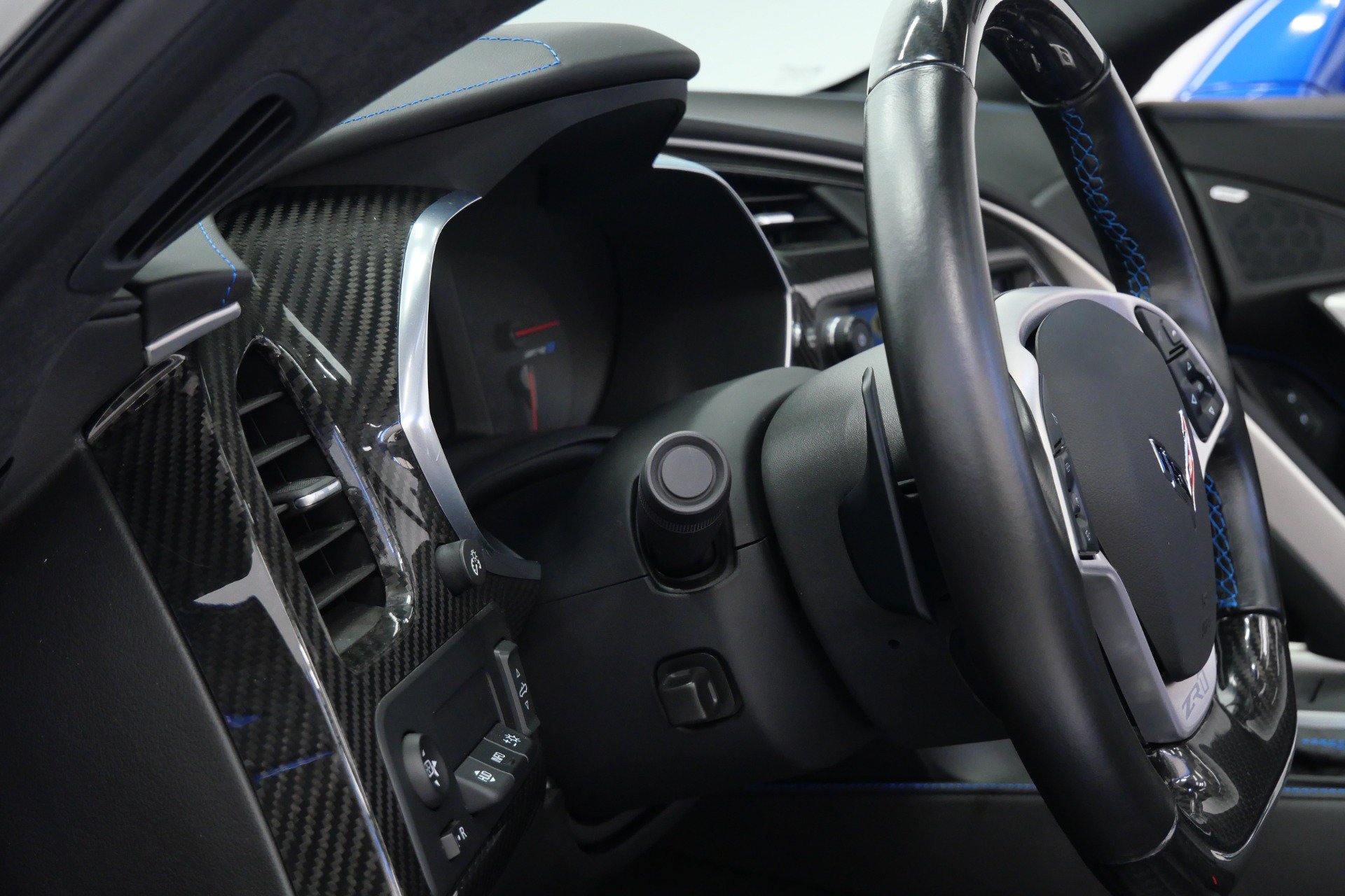 Used 2019 Chevrolet Corvette ZR1 RWD image 28