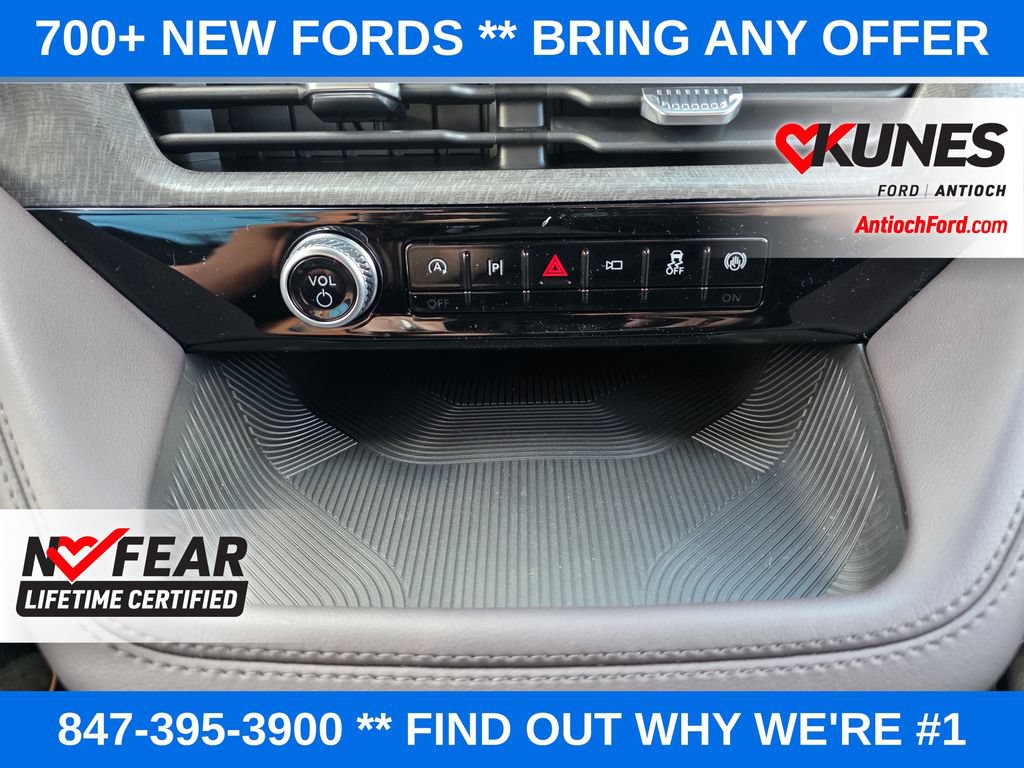 New 2026 Ford Explorer Platinum w/ LUX Leather Package AWD/4WD image 38
