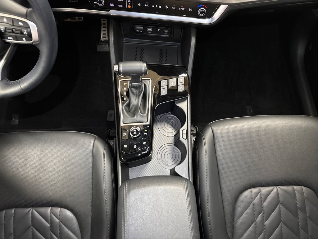 Used 2018 Kia Sorento LX image 15