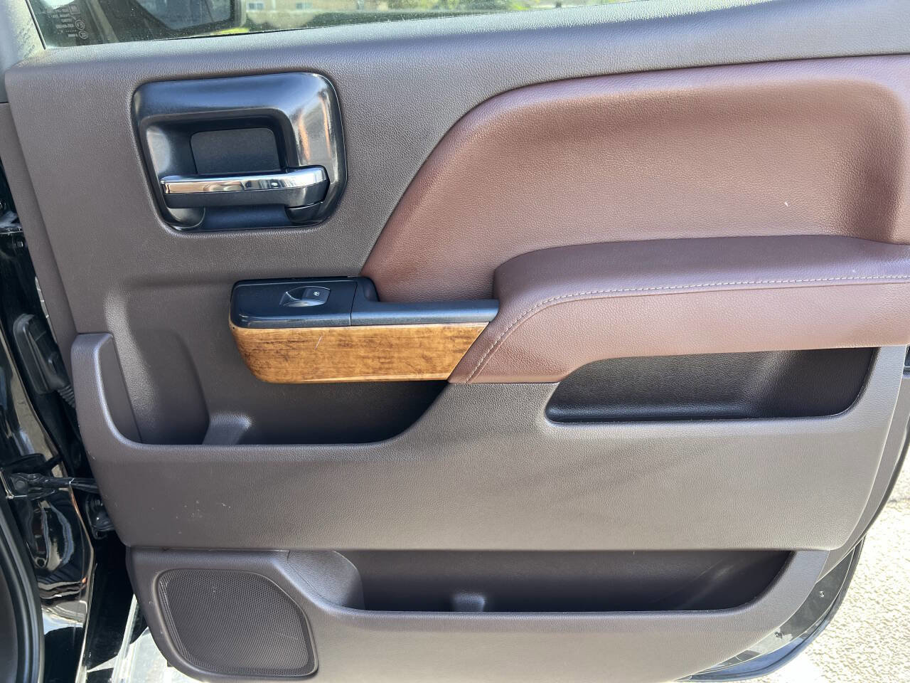 Used 2014 Chevrolet Silverado 1500 High Country w/ High Country Premium Package image 30