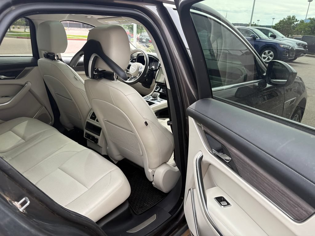 Used 2021 Jaguar F-PACE S AWD/4WD image 29