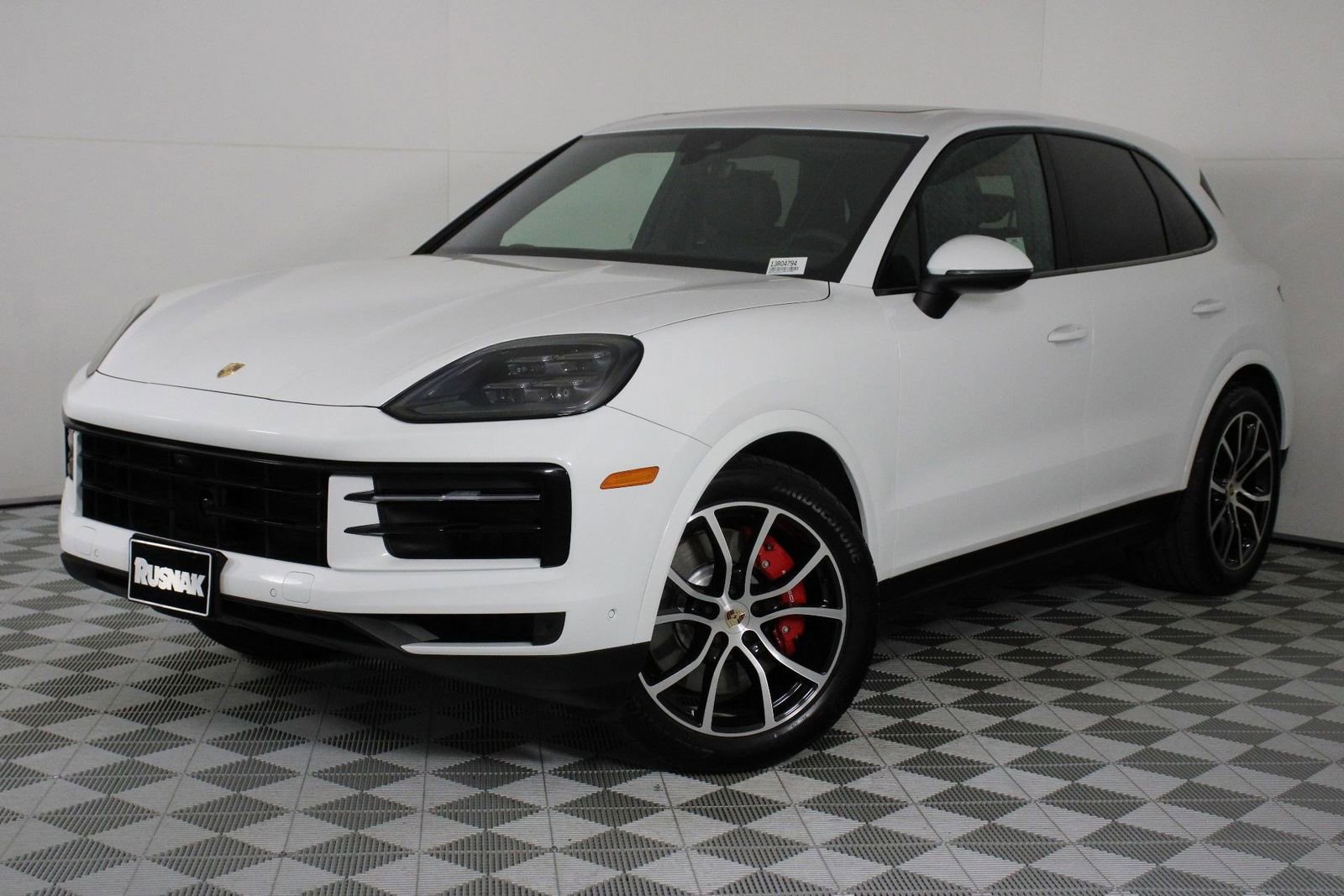 Certified 2025 Porsche Cayenne S image 35