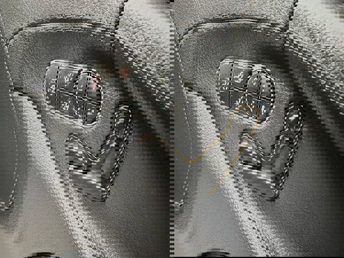 Used 2011 Mercedes-Benz SL 63 AMG image 25