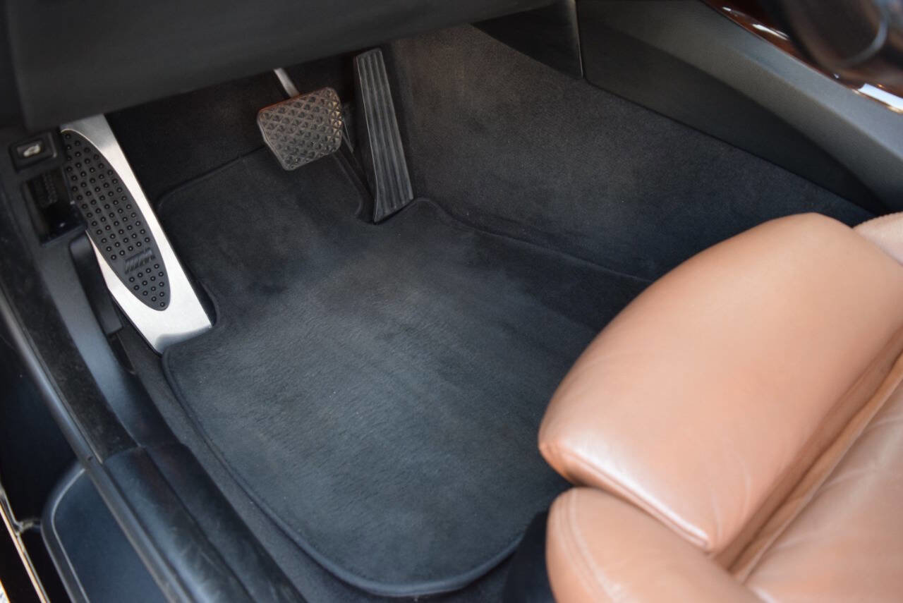 Used 2012 BMW 335i Convertible image 39