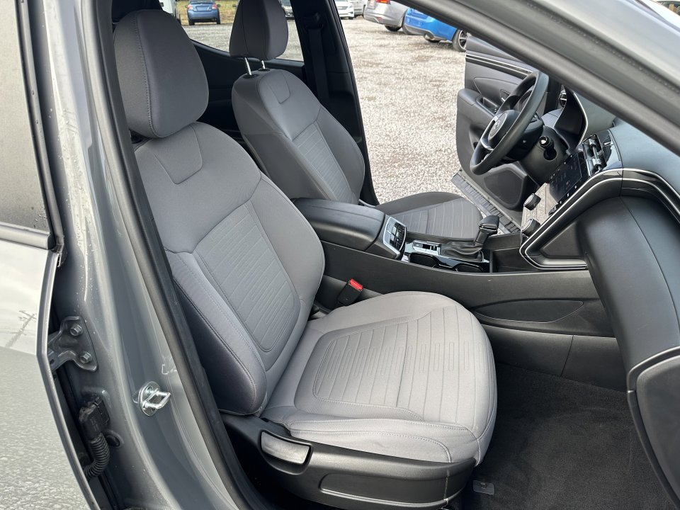 Used 2023 Hyundai Santa Cruz SEL image 17