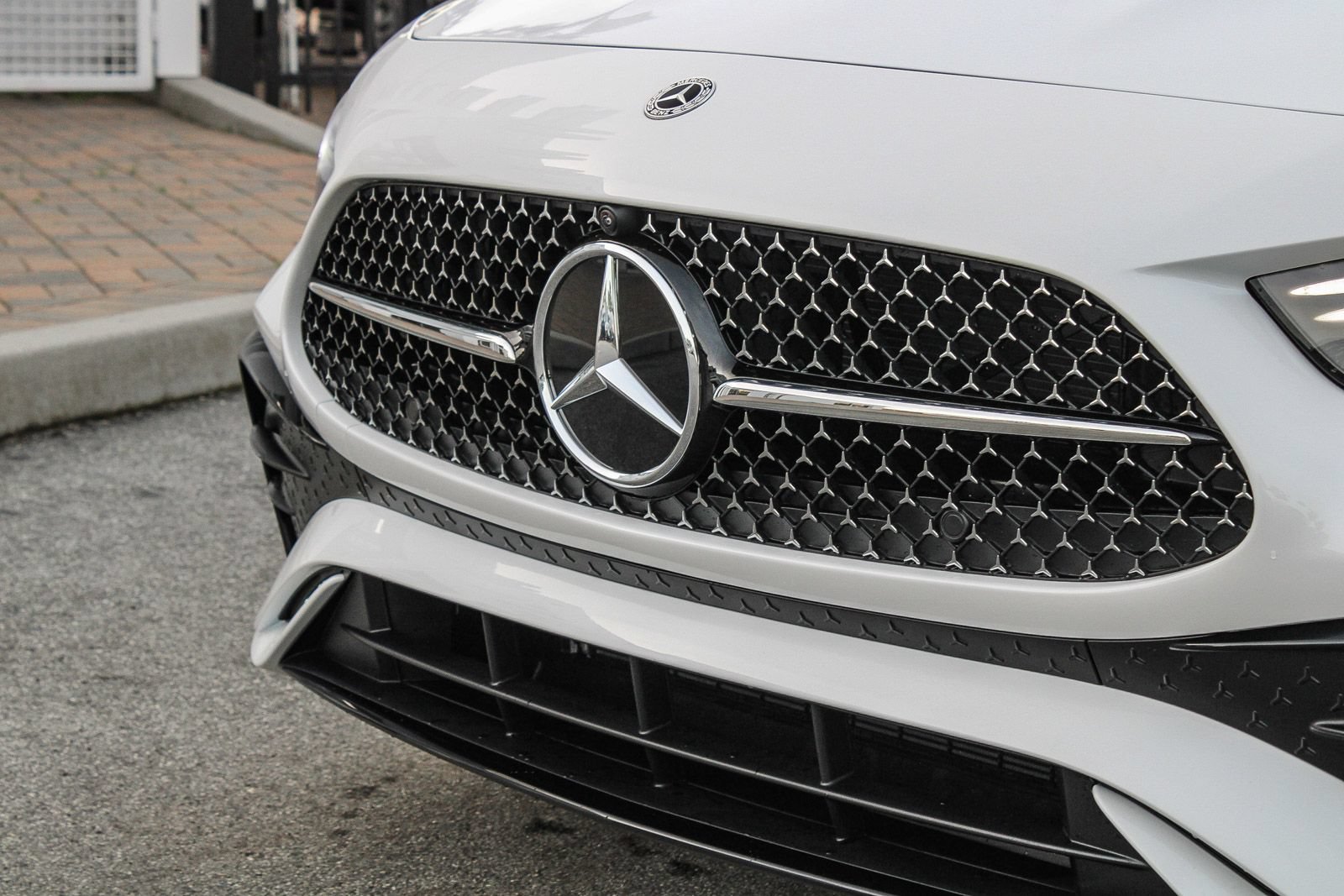 New 2026 Mercedes-Benz CLE 300 4MATIC Cabriolet image 5