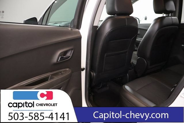 Used 2019 Chevrolet Trax LT w/ LT Convenience Package AWD/4WD image 27