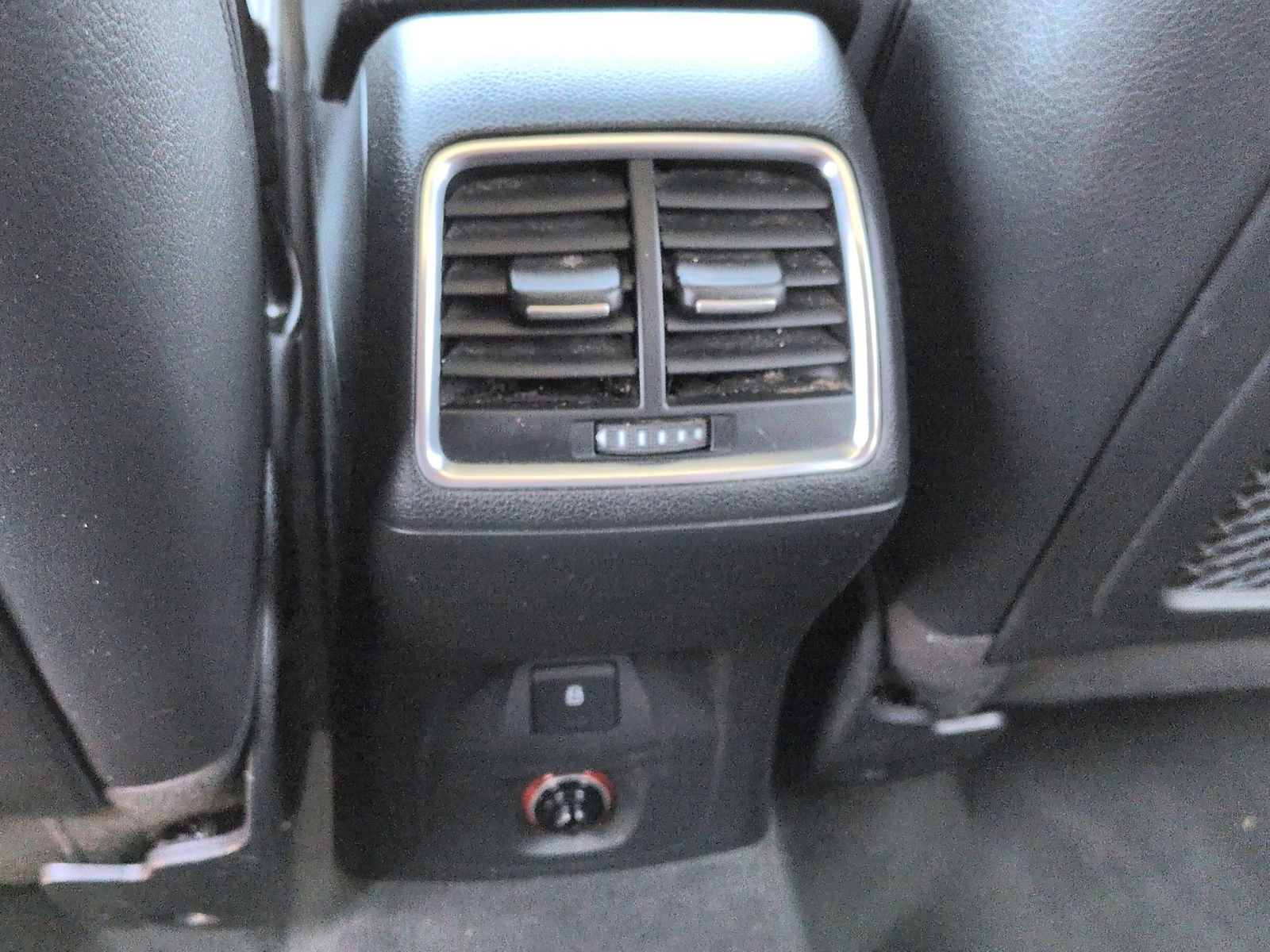 Used 2015 Audi Q3 2.0T Prestige image 30