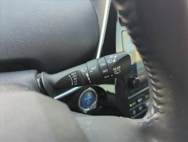 Used 2017 Toyota Prius Three Touring w/ Carpet Mat Package FWD image 15