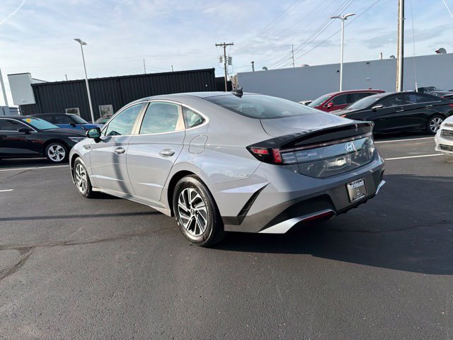 Used 2026 Hyundai Sonata Blue FWD image 13