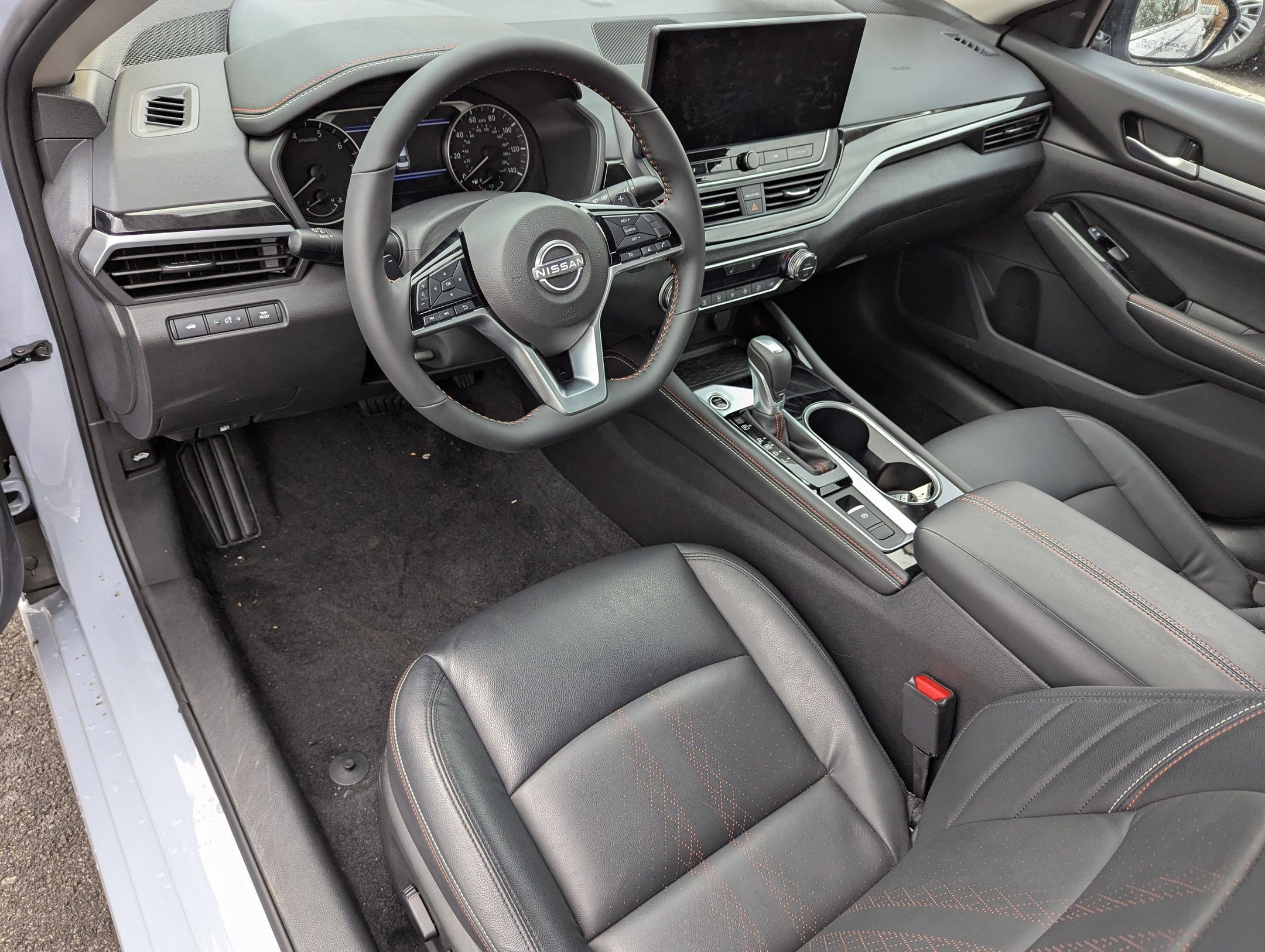 New 2025 Nissan Altima 2.5 SR w/ SR Premium Package image 3