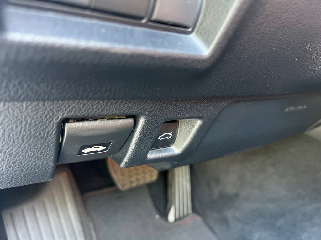 Used 2022 Lexus IS 300 AWD w/ Premium Package image 31