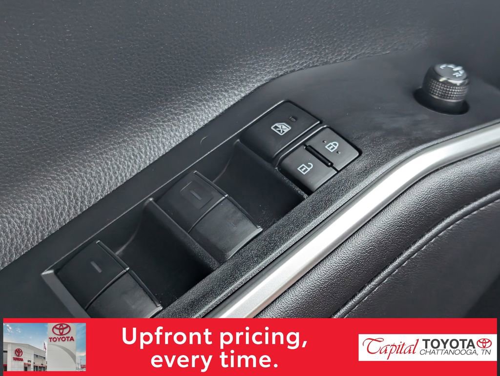 Used 2023 Toyota Highlander XLE FWD image 15