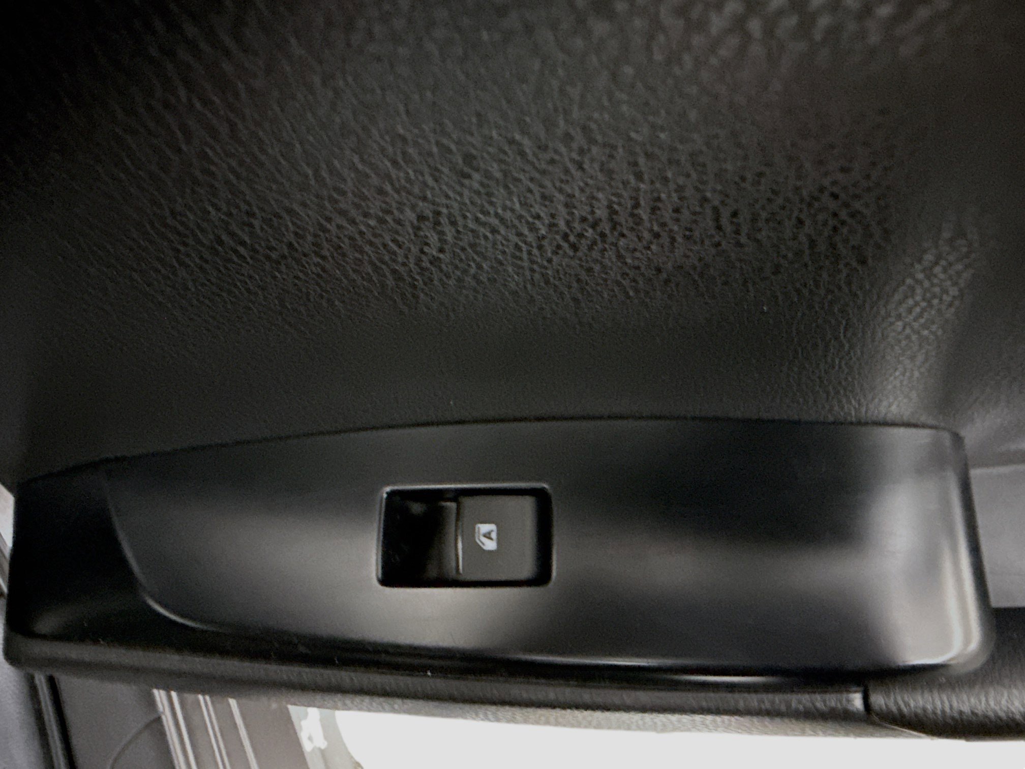 Used 2020 Toyota Camry SE FWD image 30