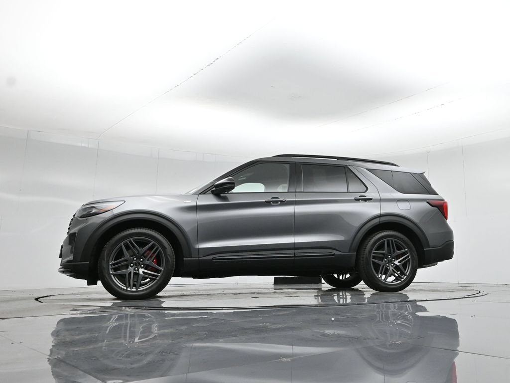 New 2026 Ford Explorer ST-Line w/ ST-Line Street Pack RWD image 56