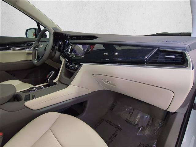 Used 2025 Cadillac XT6 Premium Luxury w/ Technology Package FWD image 26
