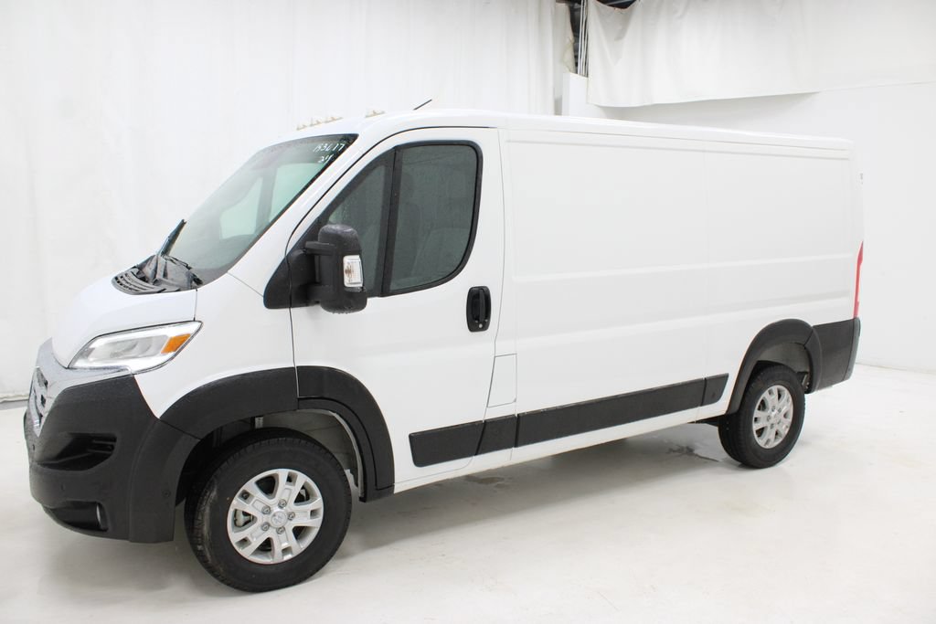 Used 2024 RAM ProMaster 2500 w/ Quick Order Package 22G SLT FWD image 2