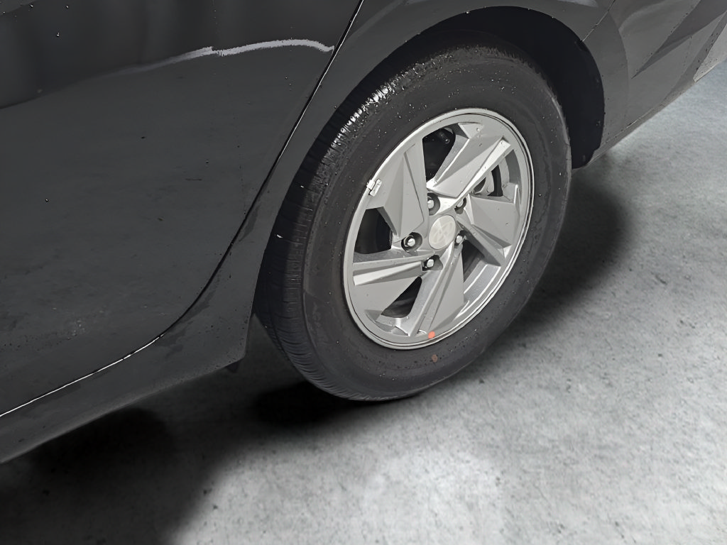 Certified 2026 Hyundai Elantra SE FWD image 40