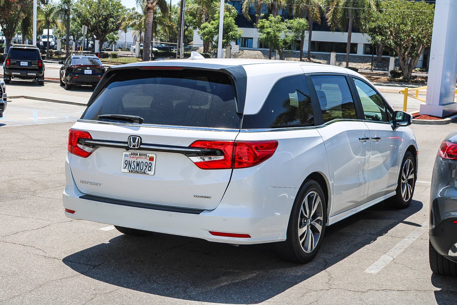 Used 2024 Honda Odyssey Touring image 7