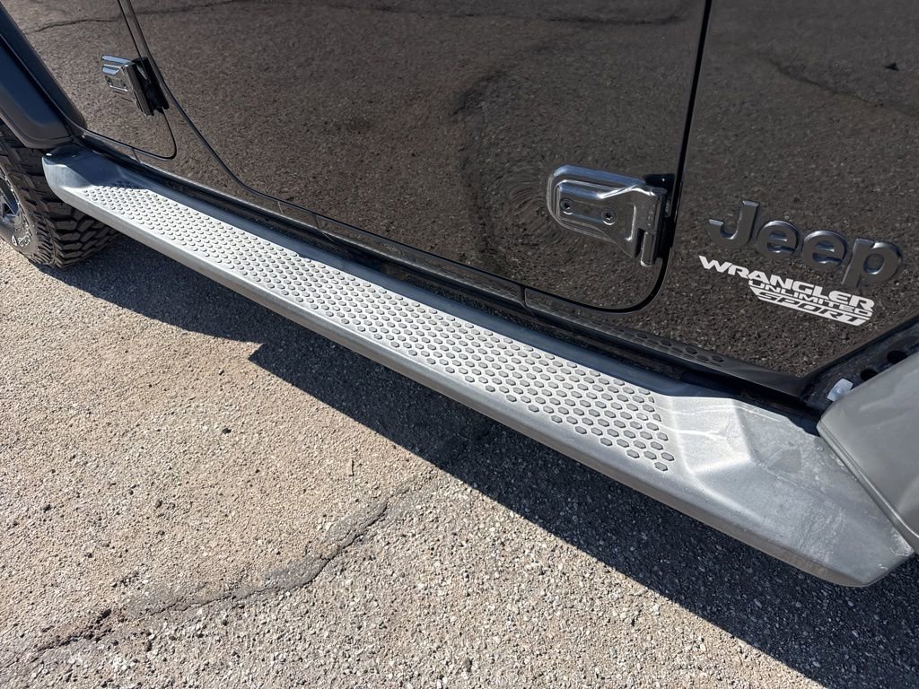 Used 2021 Jeep Wrangler Unlimited Sport image 15