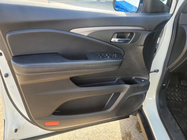 Used 2022 Honda Pilot Sport image 18