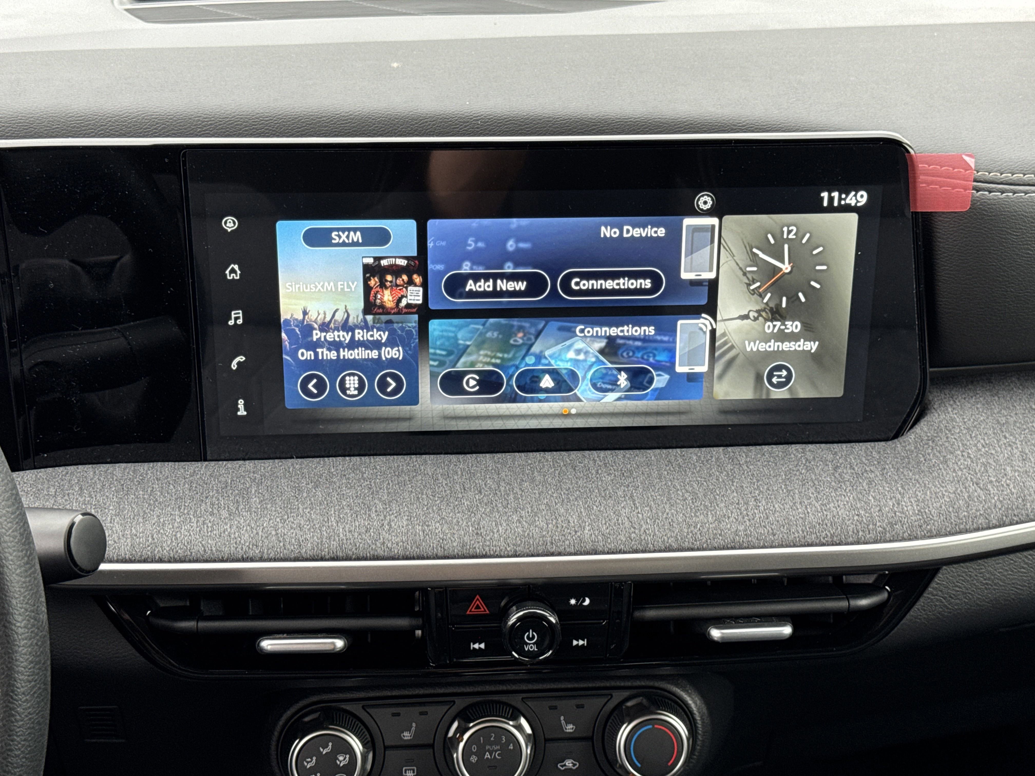 New 2025 Nissan Kicks SV w/ SV Premium Package image 17