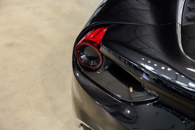 Used 2018 Ferrari 488 Spider RWD image 20