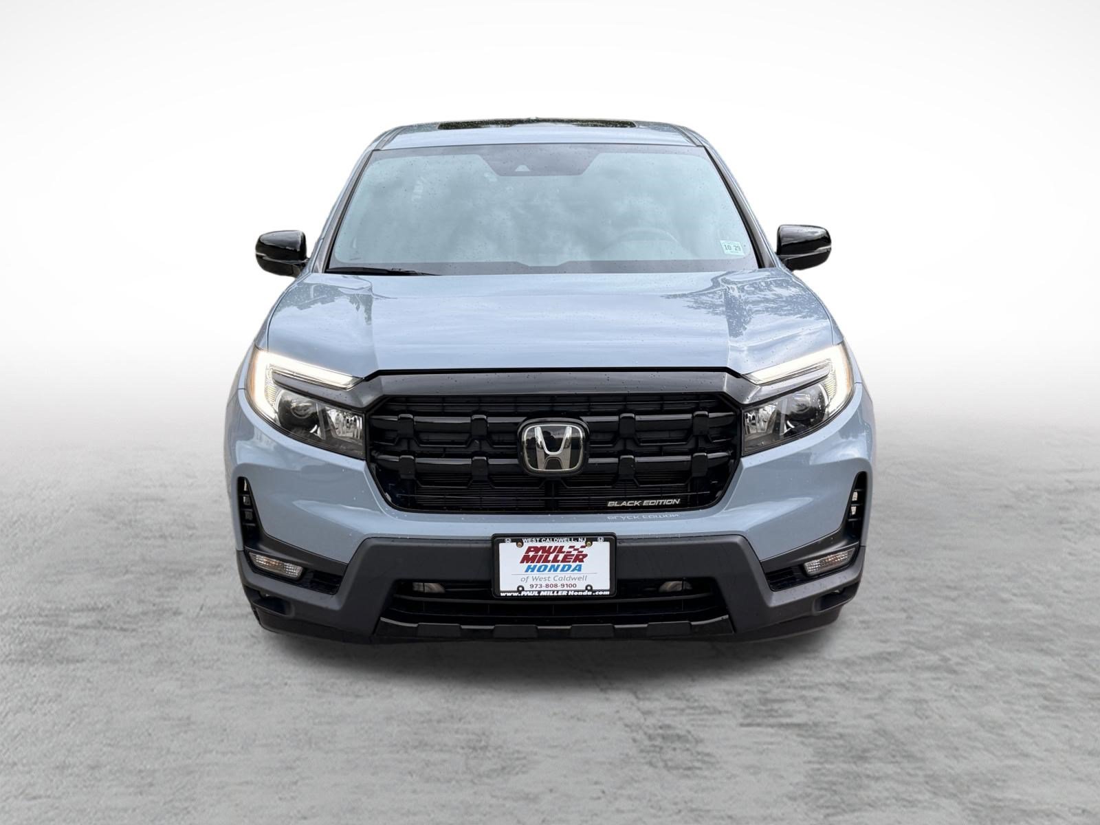 Used 2025 Honda Ridgeline Black Edition image 2