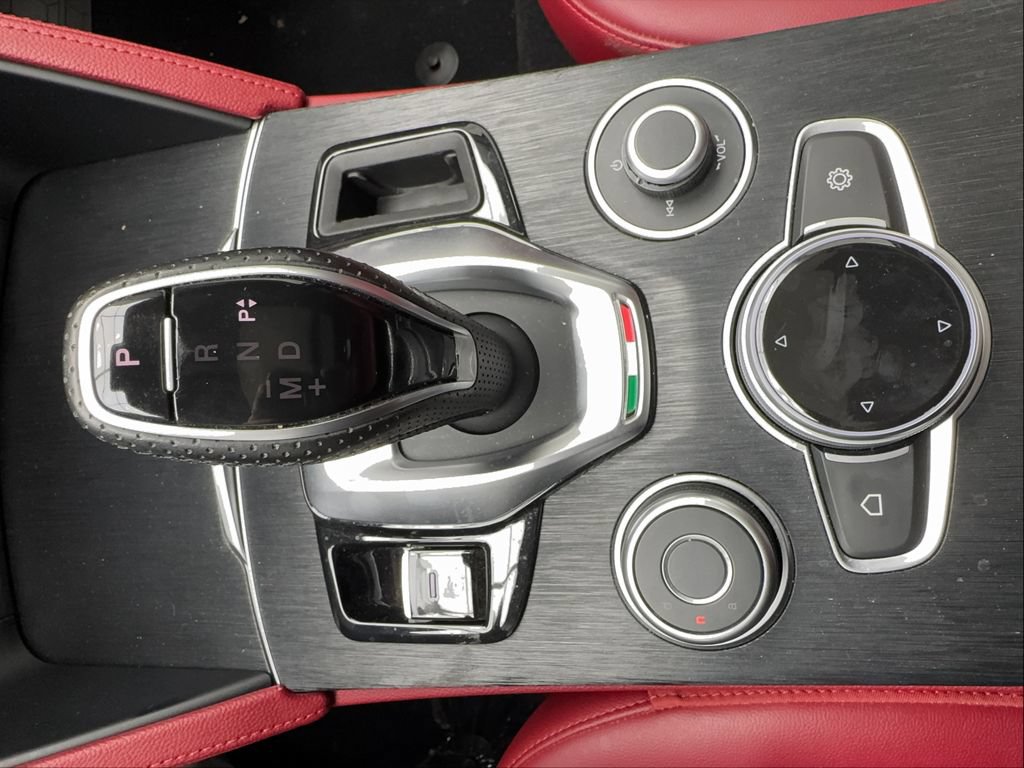 Used 2021 Alfa Romeo Stelvio Sprint w/ Nero Edizione RWD image 50