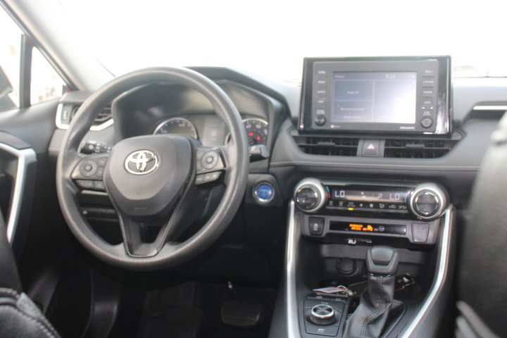 Certified 2021 Toyota RAV4 XLE w/ Convenience Package AWD/4WD image 24