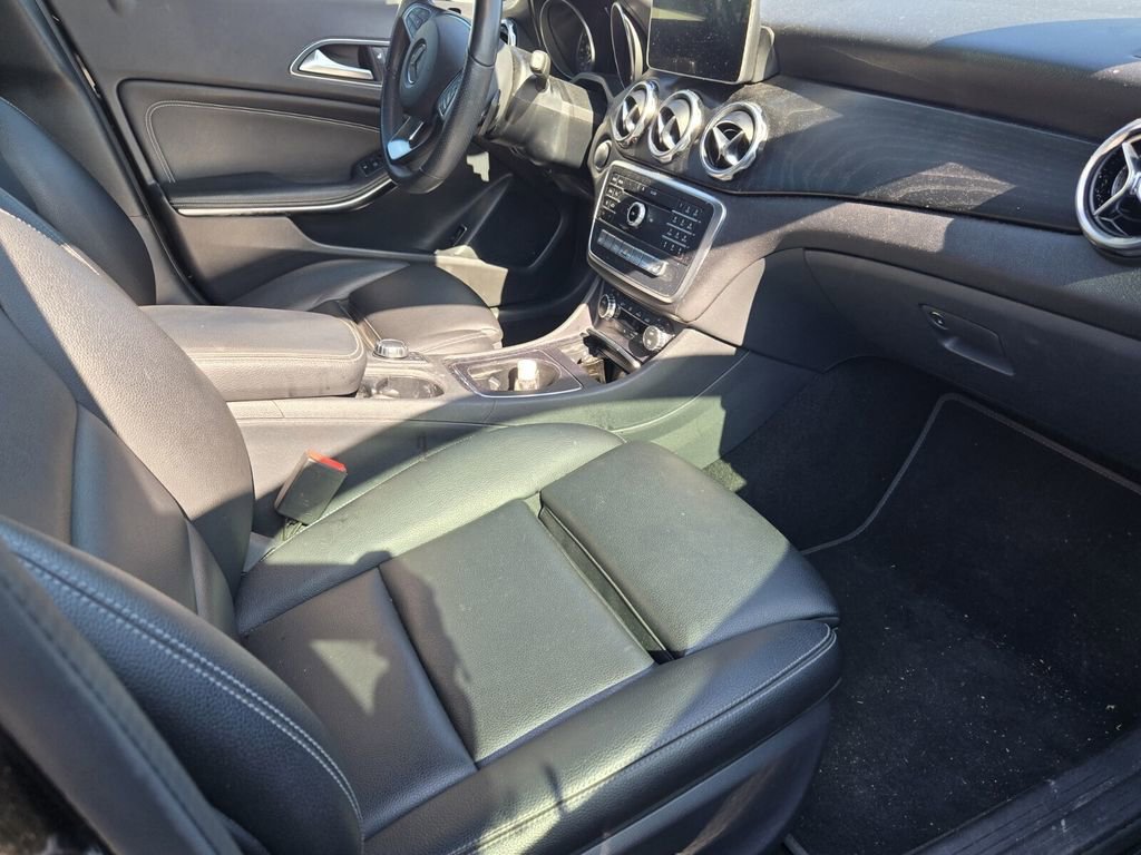 Used 2019 Mercedes-Benz GLA 250 image 11
