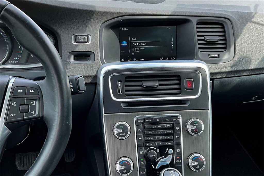 Used 2015 Volvo S60 T5 Platinum image 6