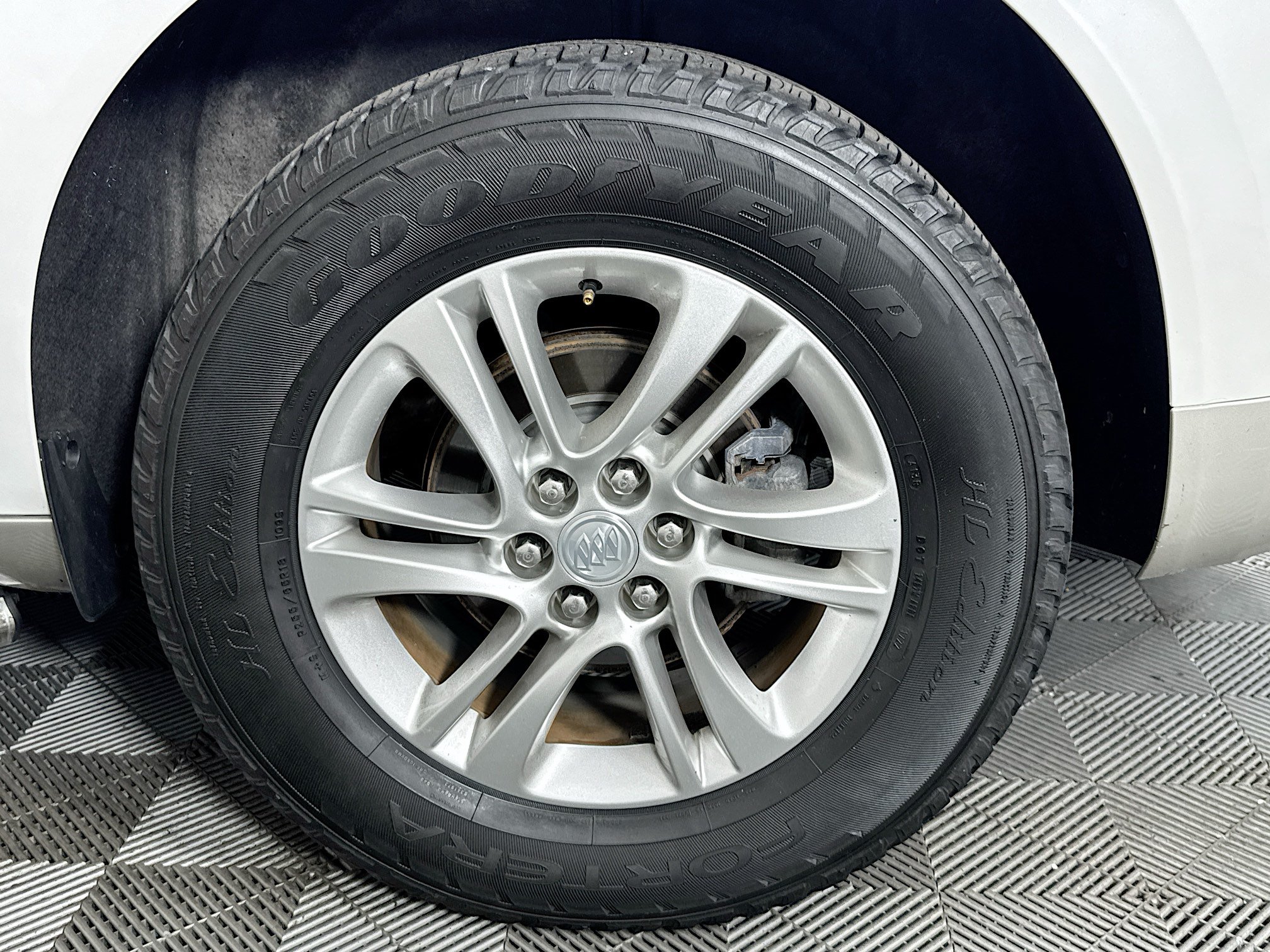 Used 2019 Buick Enclave Essence AWD/4WD image 66
