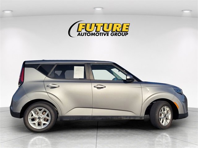 Used 2023 Kia Soul LX w/ Option Group 015 image 3