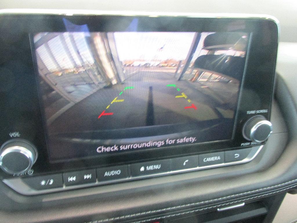 Used 2024 Nissan Rogue SV image 22