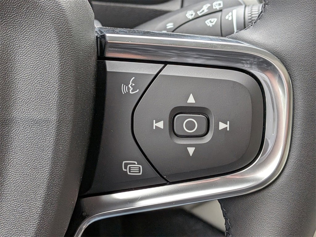 New 2026 Volvo XC40 B5 Plus w/ Protection Package Premier image 29