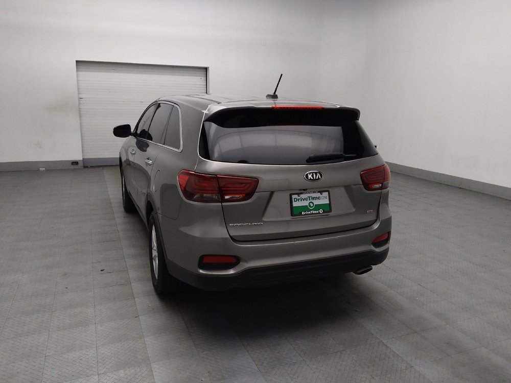 Used 2019 Kia Sorento LX image 6