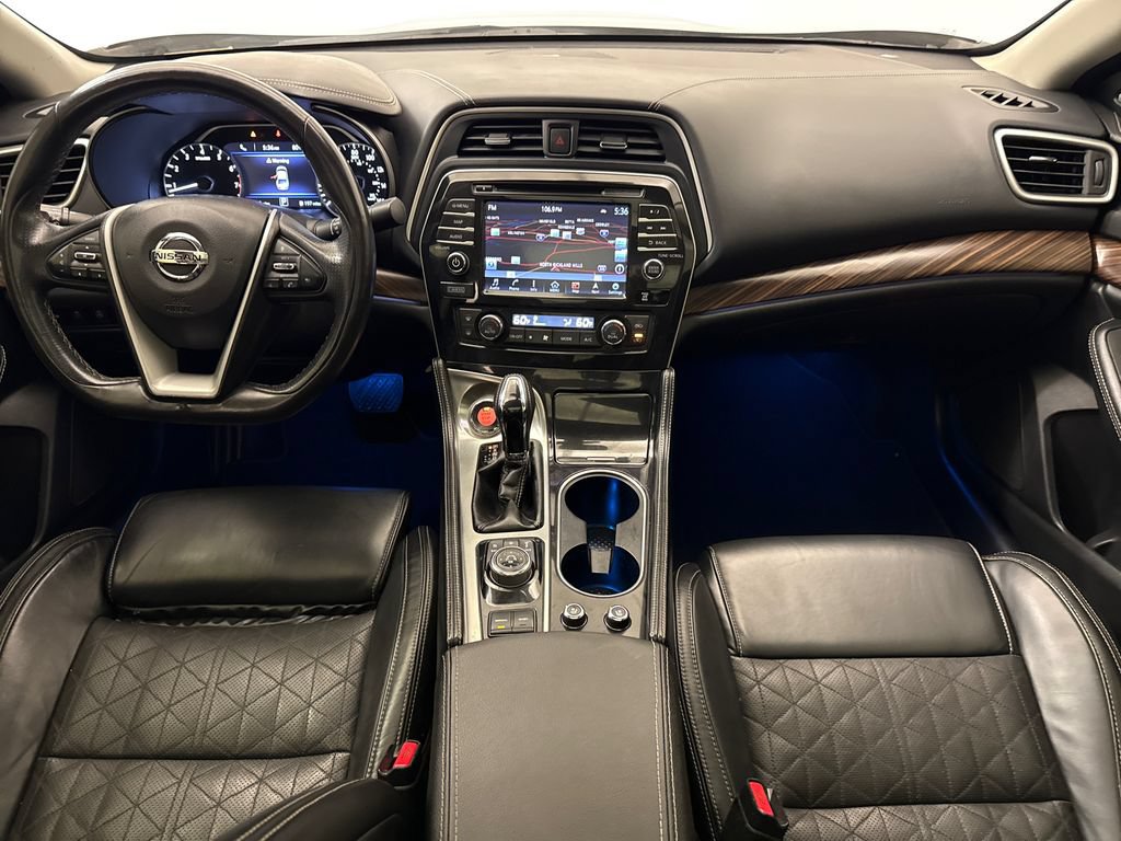 Used 2017 Nissan Maxima Platinum w/ Medallion Package FWD image 12