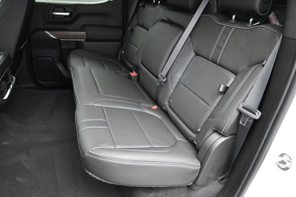 Used 2019 Chevrolet Silverado 1500 High Country w/ Technology Package AWD/4WD image 27