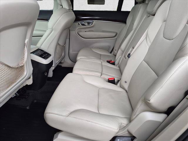 Used 2019 Volvo XC90 T5 Momentum w/ Multimedia Package AWD/4WD image 24