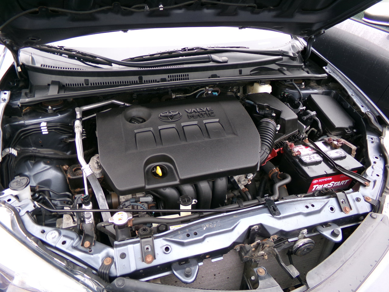 Used 2018 Toyota Corolla LE image 24