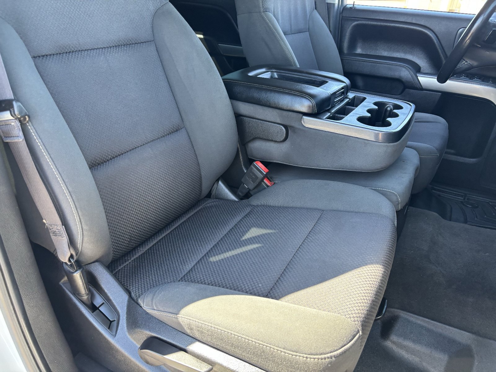 Used 2015 Chevrolet Silverado 1500 LT AWD/4WD image 11