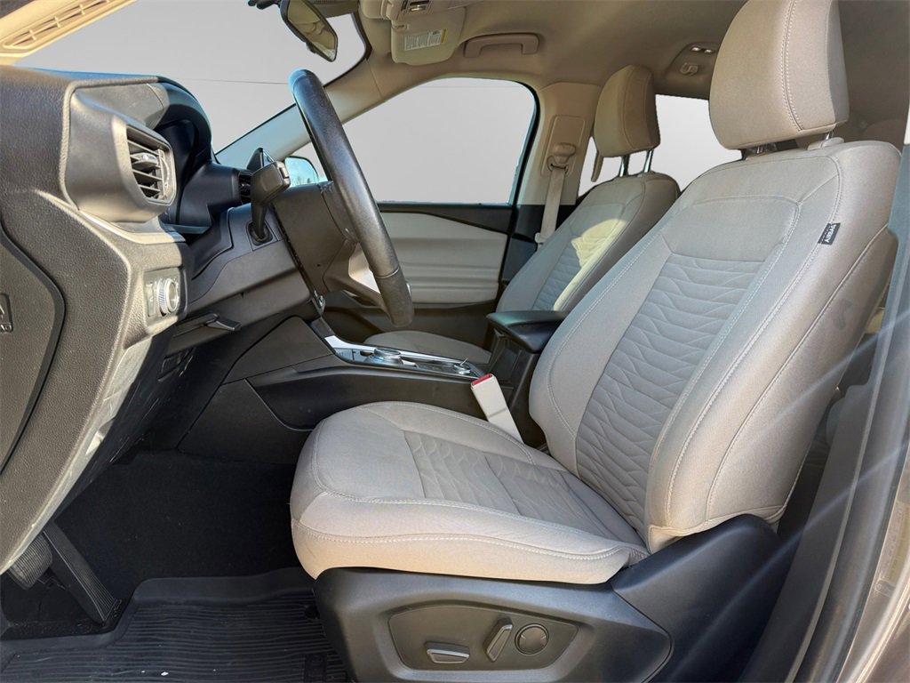 Certified 2021 Ford Explorer XLT image 9