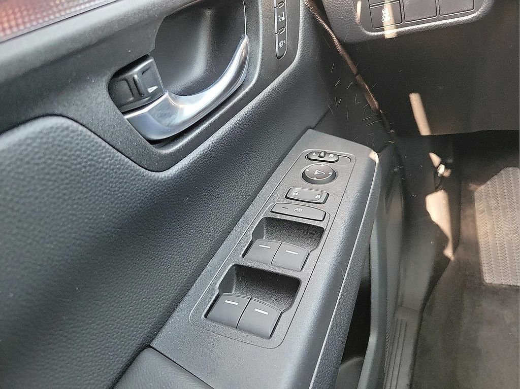 Used 2025 Honda CR-V Sport-L image 13