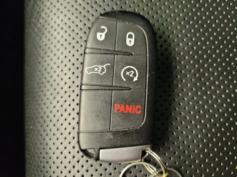 Used 2021 Jeep Grand Cherokee High Altitude AWD/4WD image 32