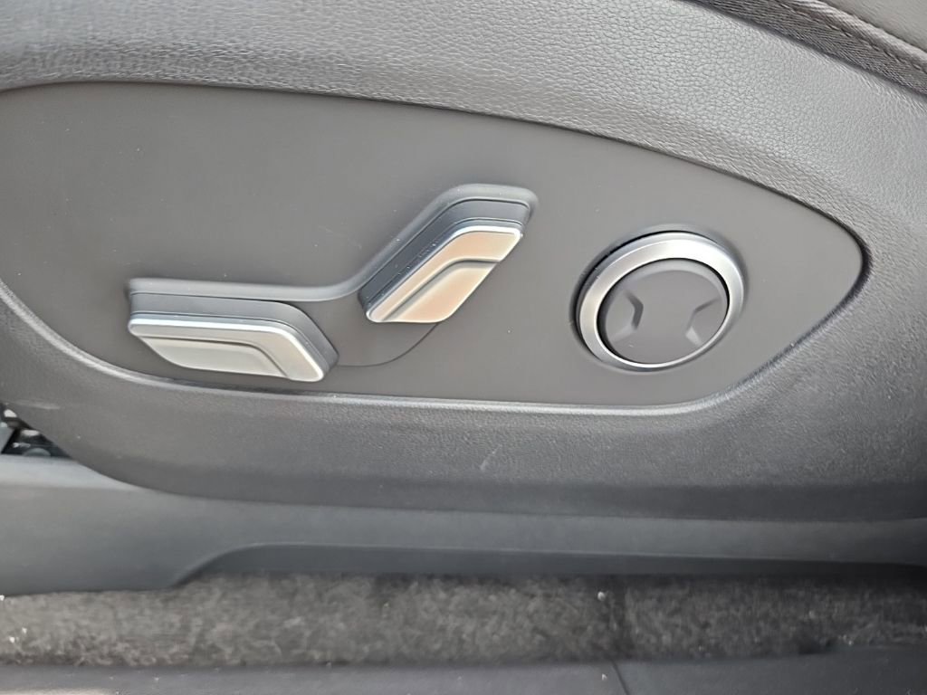 New 2026 Hyundai Ioniq 9 SEL image 16