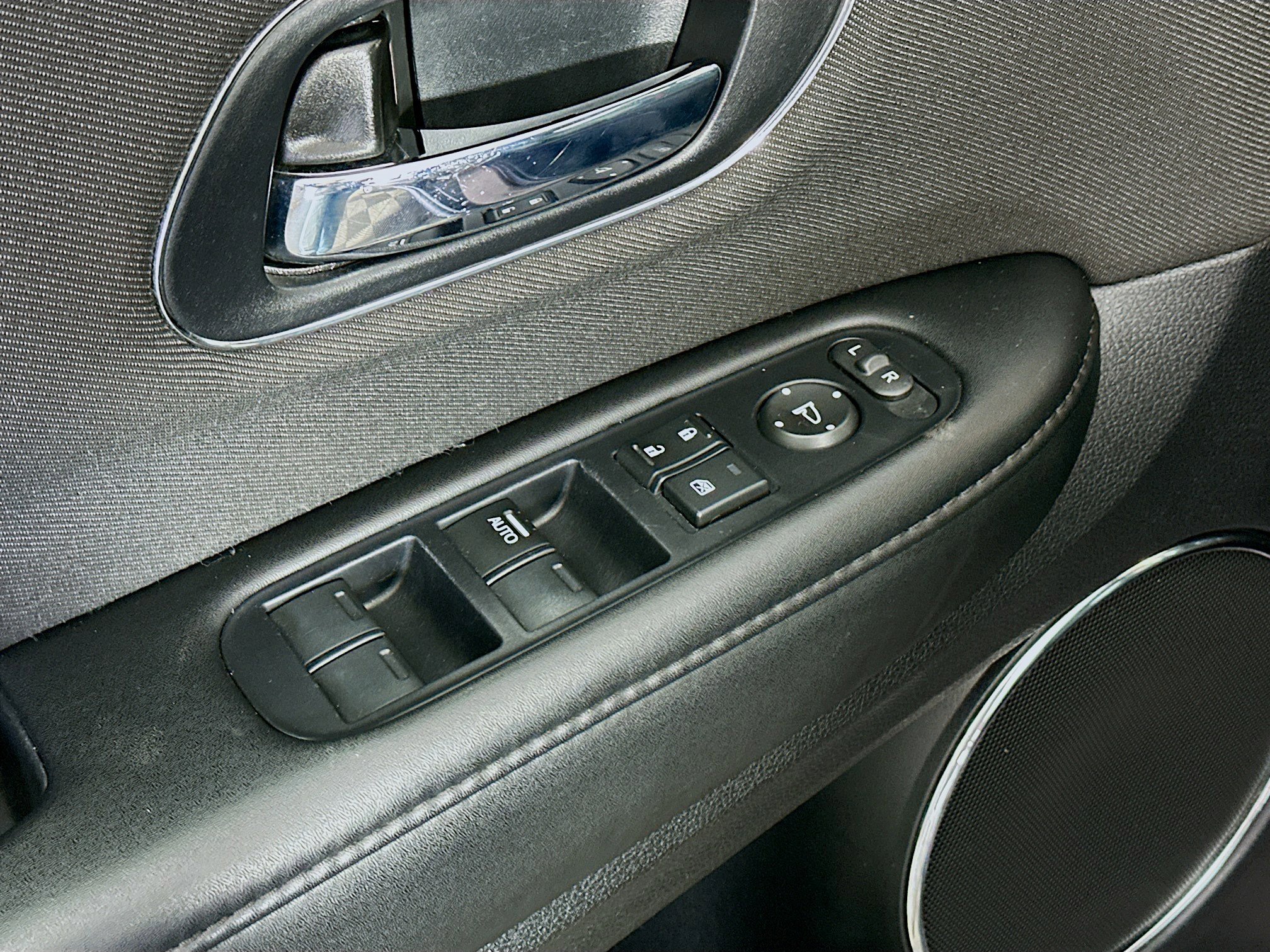 Used 2020 Honda HR-V EX image 15